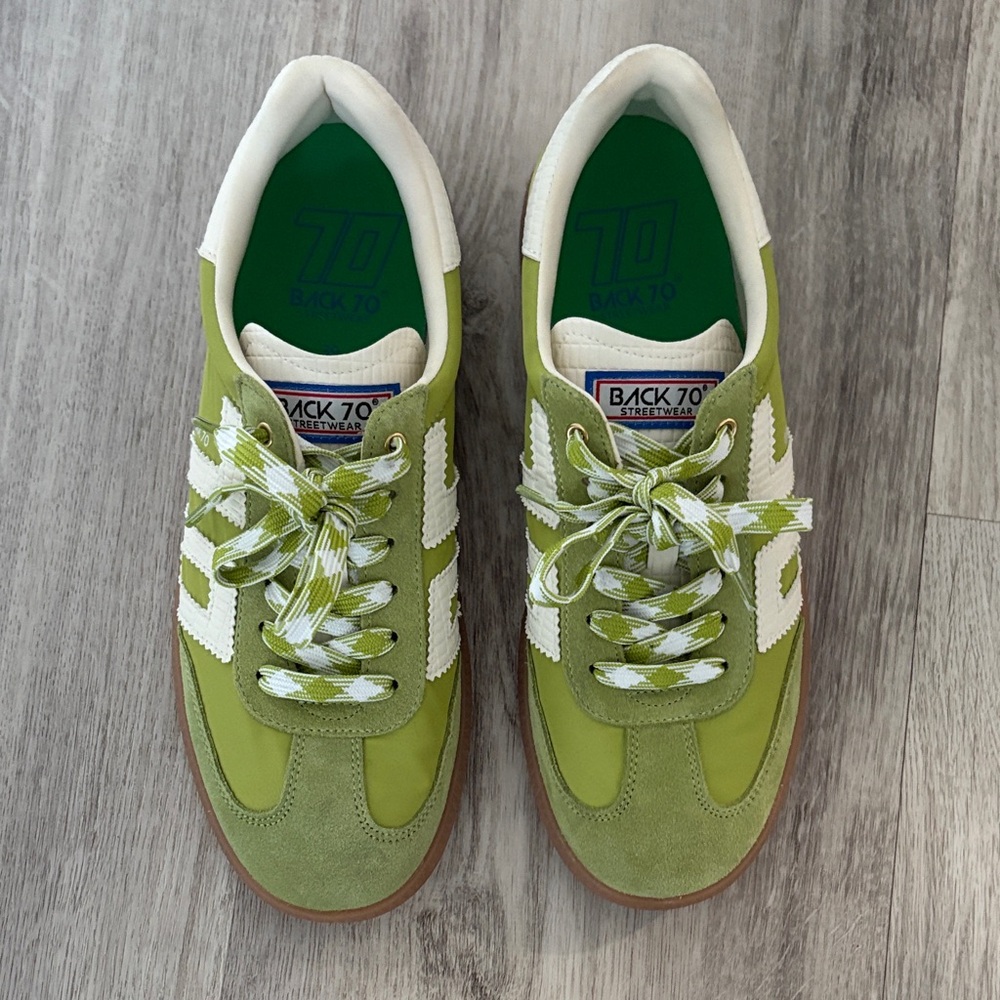 Back 70 GHOST in LEMON sneakers